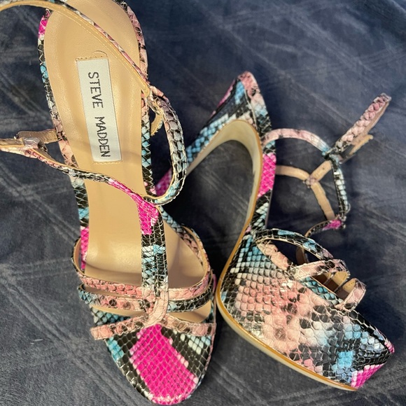 ELLIOT Brown Snake Square-Toe Knee-High Block Heel Women Steve Madden “Valerie” Faux Snakeskin Sandal Size US 8.5